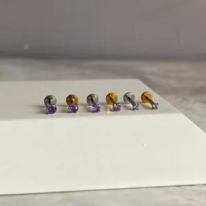 Labret con circón purpura Titanio, joyería para piercings de Kalon