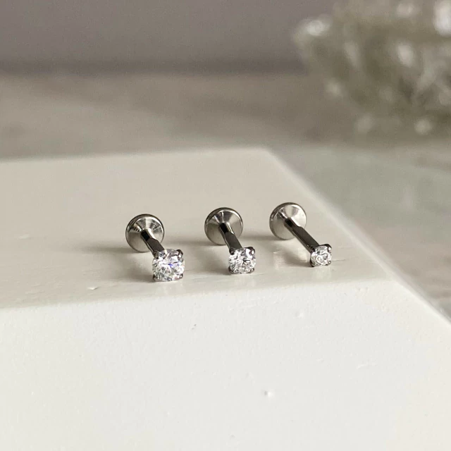 Labret Circón Transparente Titanio