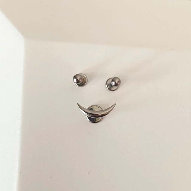 Labret Curva de sonrisa de Titanio - Image 3