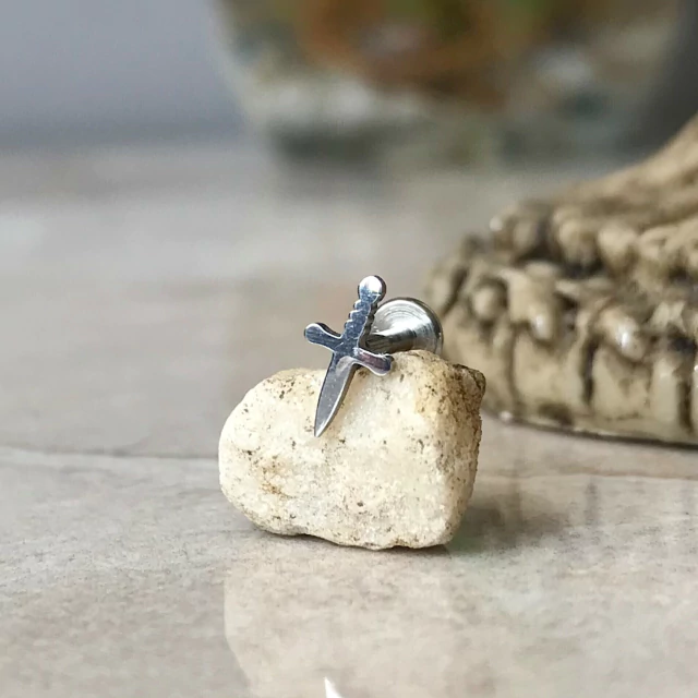 Labret Daga - Image 3