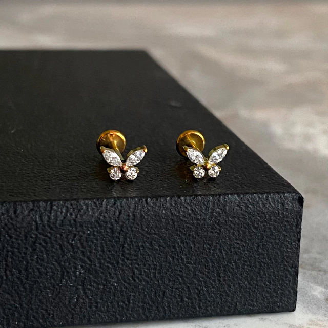 Labret mariposa en Titanio - Image 3