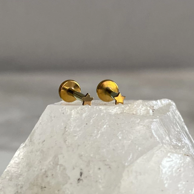 Labret estrella mini titanio - Image 2