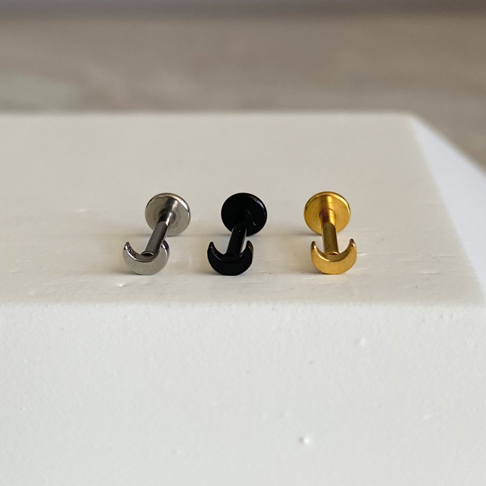 Labret Luna Acero