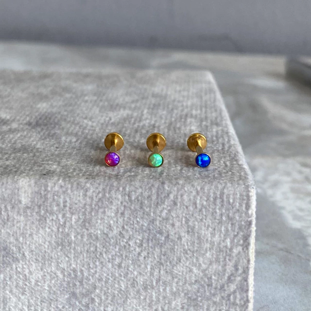 Labret opalo