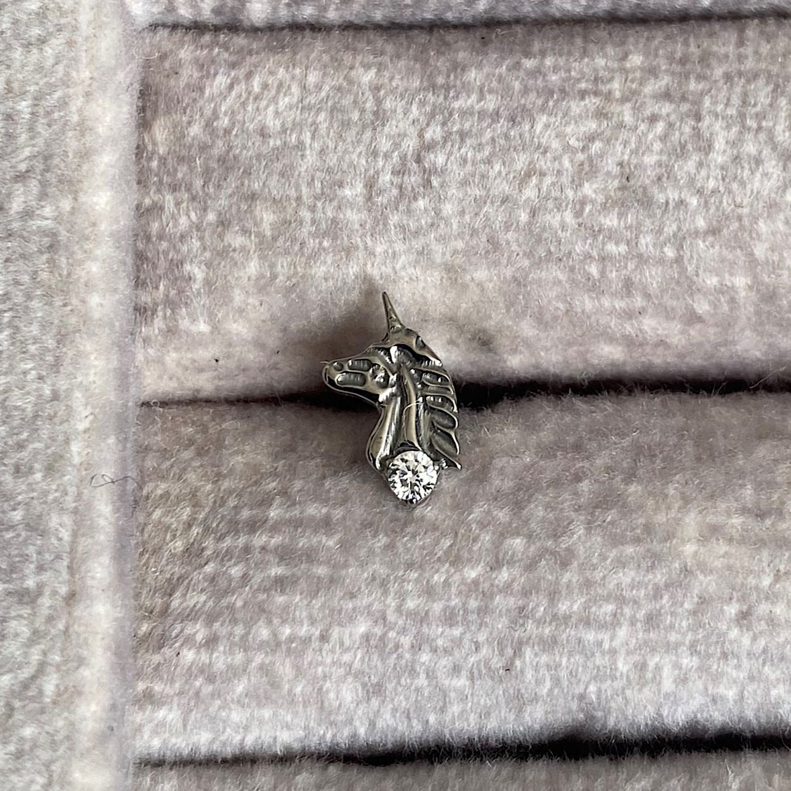 Labret Unicornio Titanio
