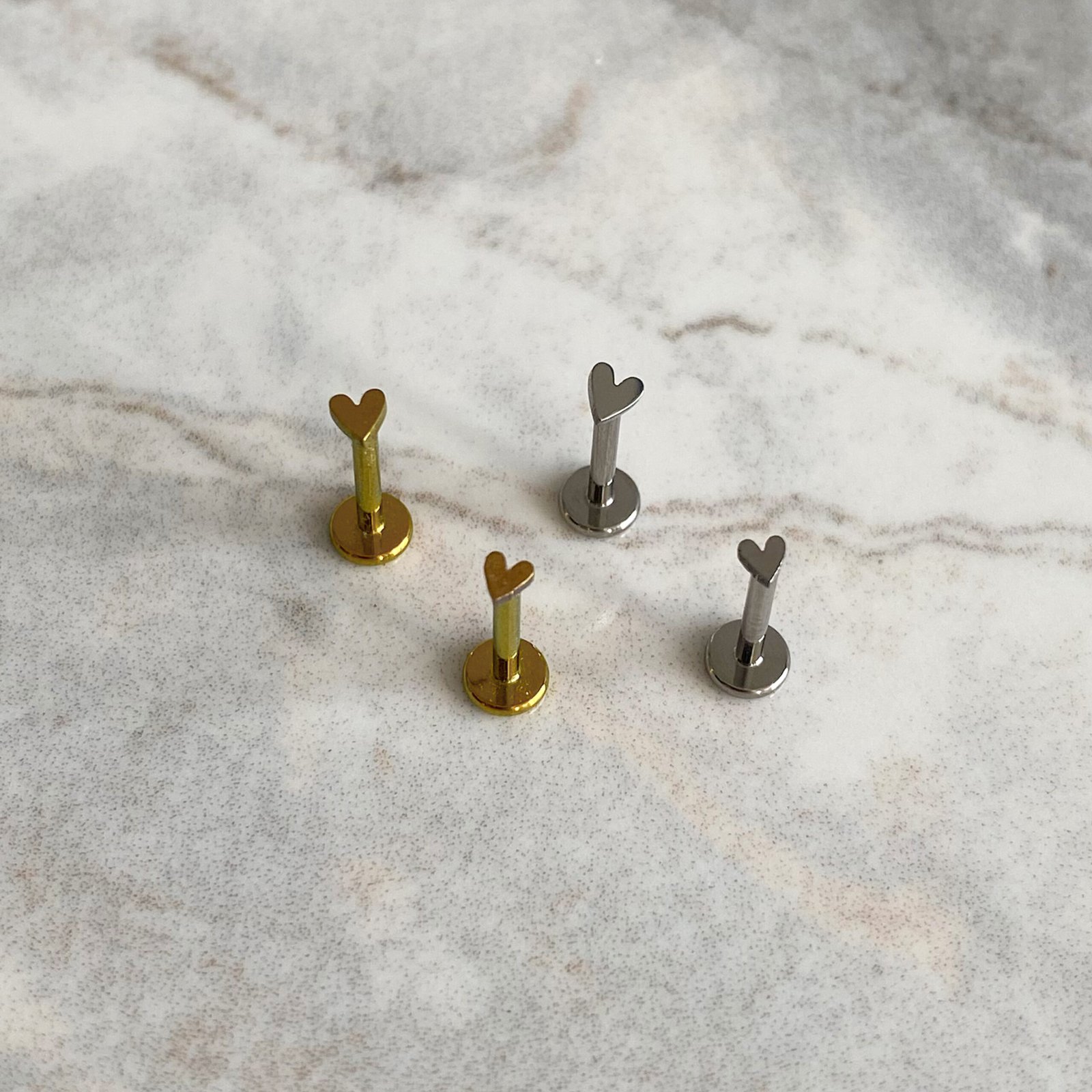Labret corazón mini titanio - Image 3