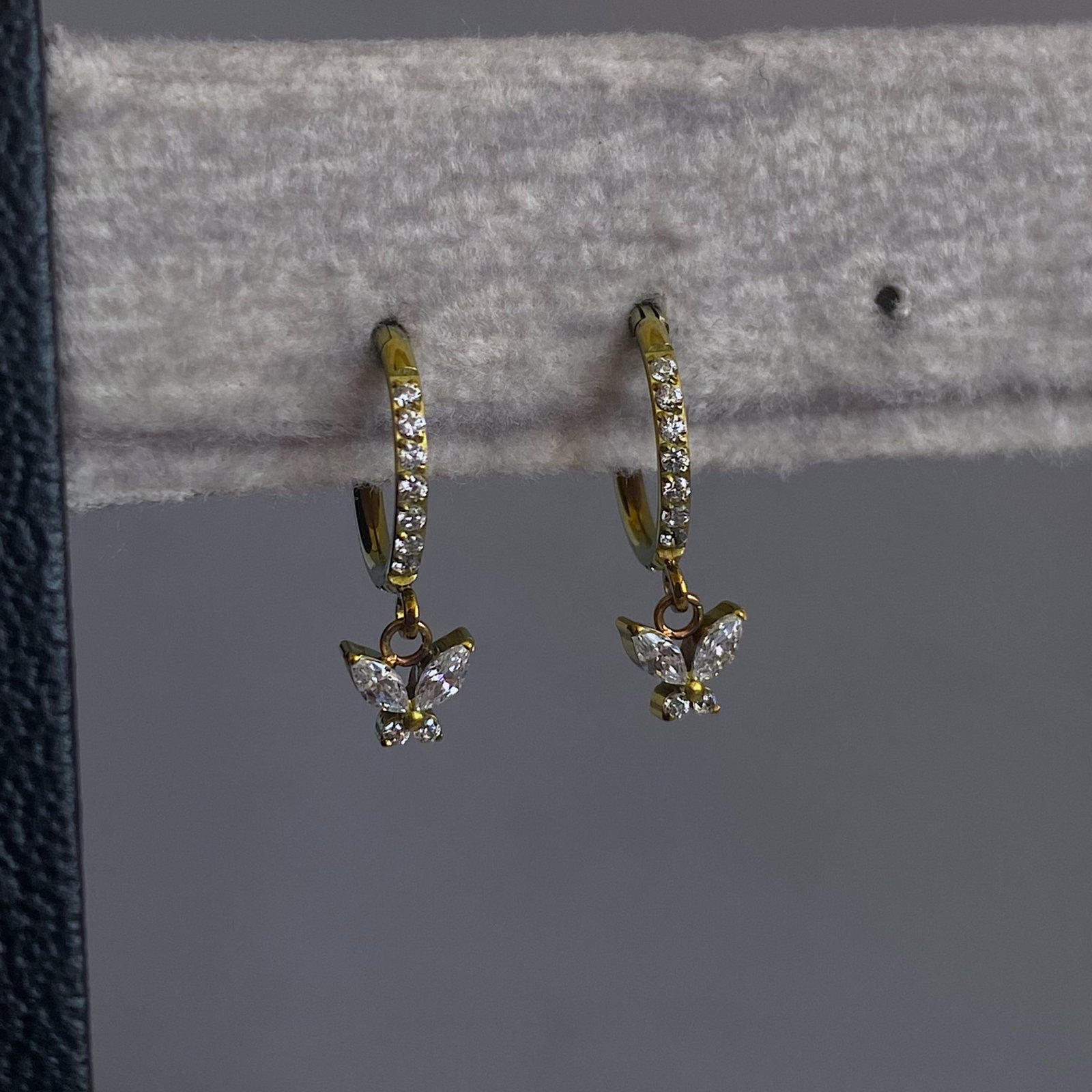 Clicker Colgante Mariposa Titanio